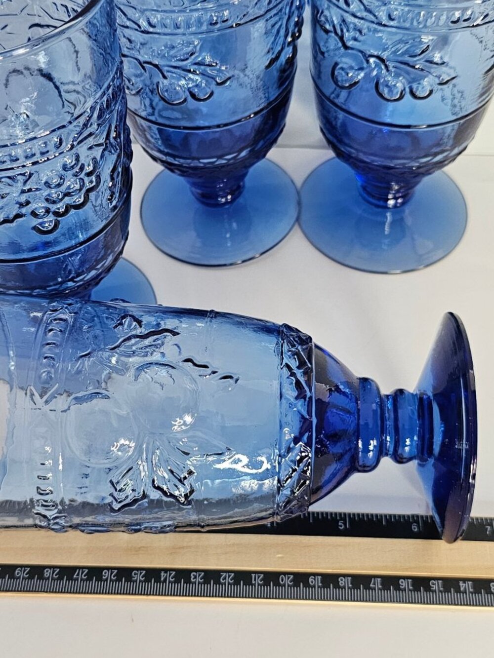 4 Mikasa Garden Harvest Blue Ice Tea Glasses 6.2" cobalt raised relief fruit ice - Picture 5 of 5